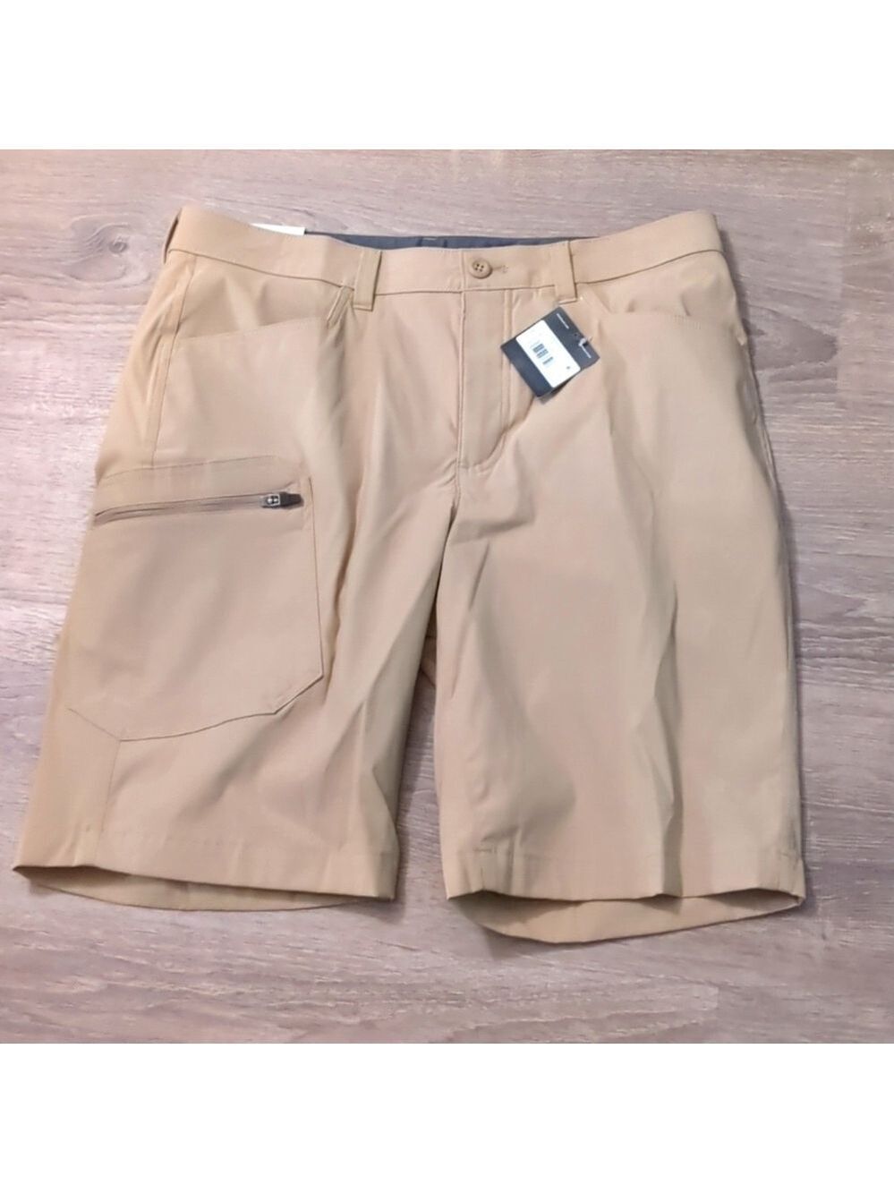 Eddie Bauer LT khaki active fit Ranier shorts size 34